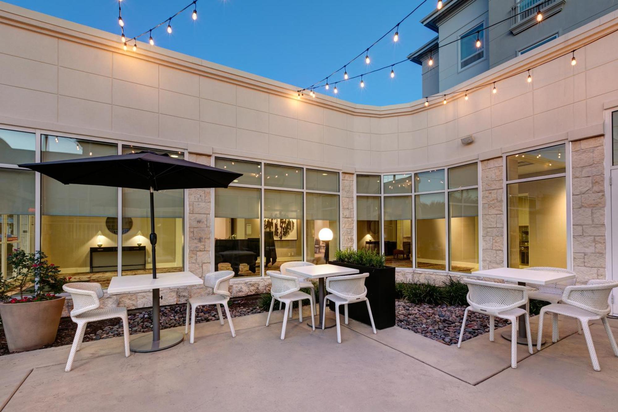 Hilton Garden Inn Dallas Arlington Luaran gambar